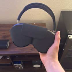 2022 Airpods Max FOR SALE