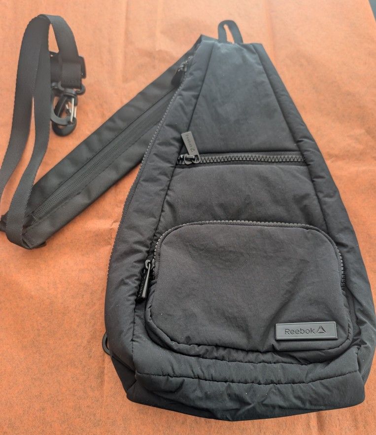 Reebok Crossbody/Backpack Black Bag NEW WITHOUT TAGS  - PENDING SALE