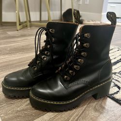 Dr. Martens Liona Boot