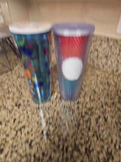 2 Starbucks cup New