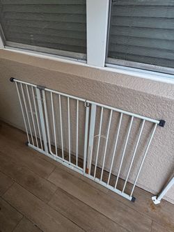 Extra-Wide Pressure-Mounted Safety Gate with Walk-Through Door – 47” Wide