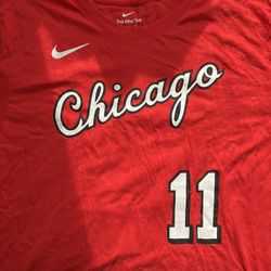 XL Nike Chicago Bulls Demar Derozan Name and Number Shirt Red - NWT (Tag Partially Torn)