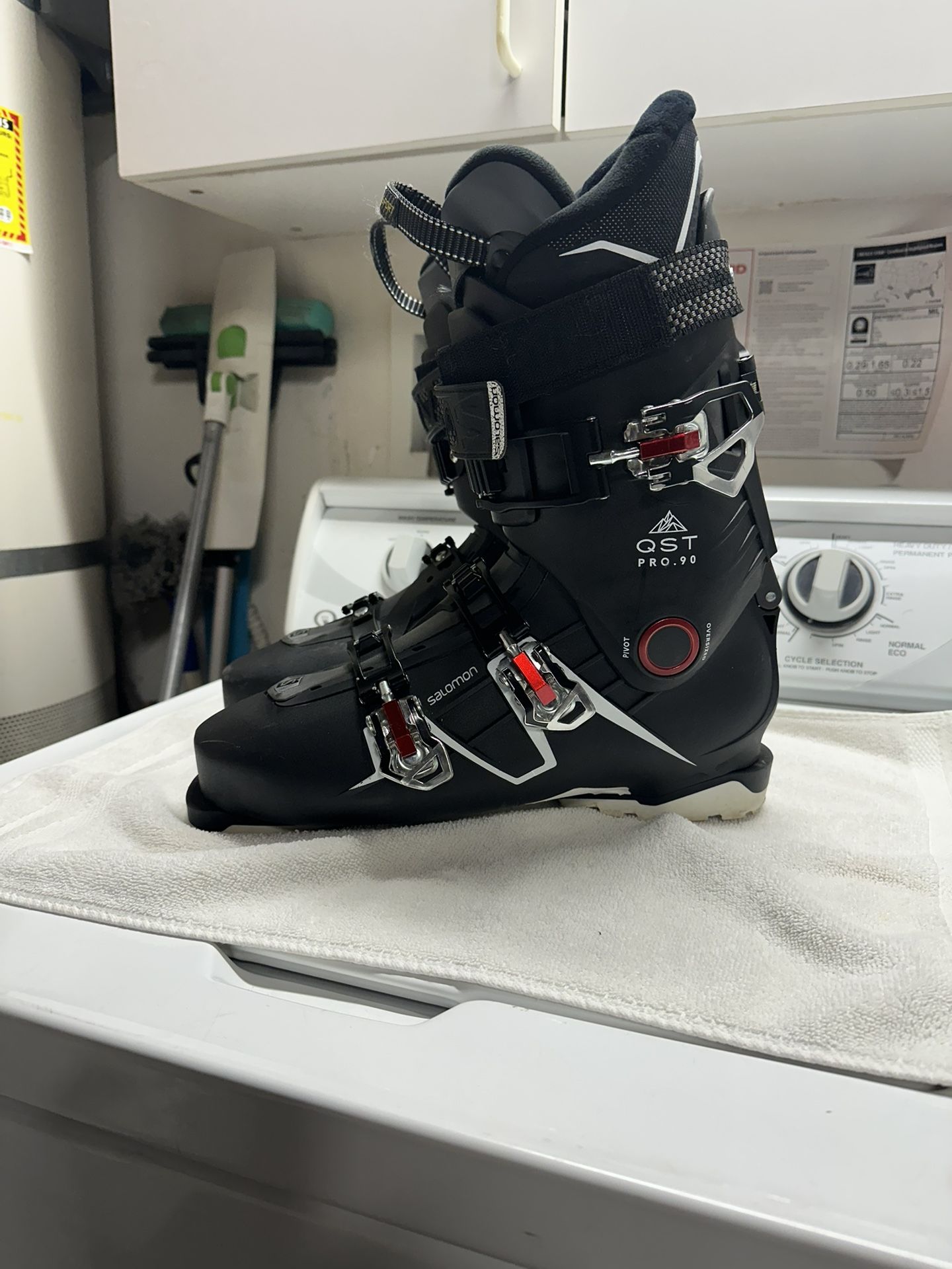 Men’s Salomon Ski Boot QST Pro 90