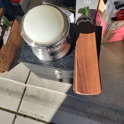 Abanico Con Las Aspas Cafes Y Biege