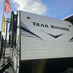 Trailer Runner 21 Ft Rv Travel Trailer 2022