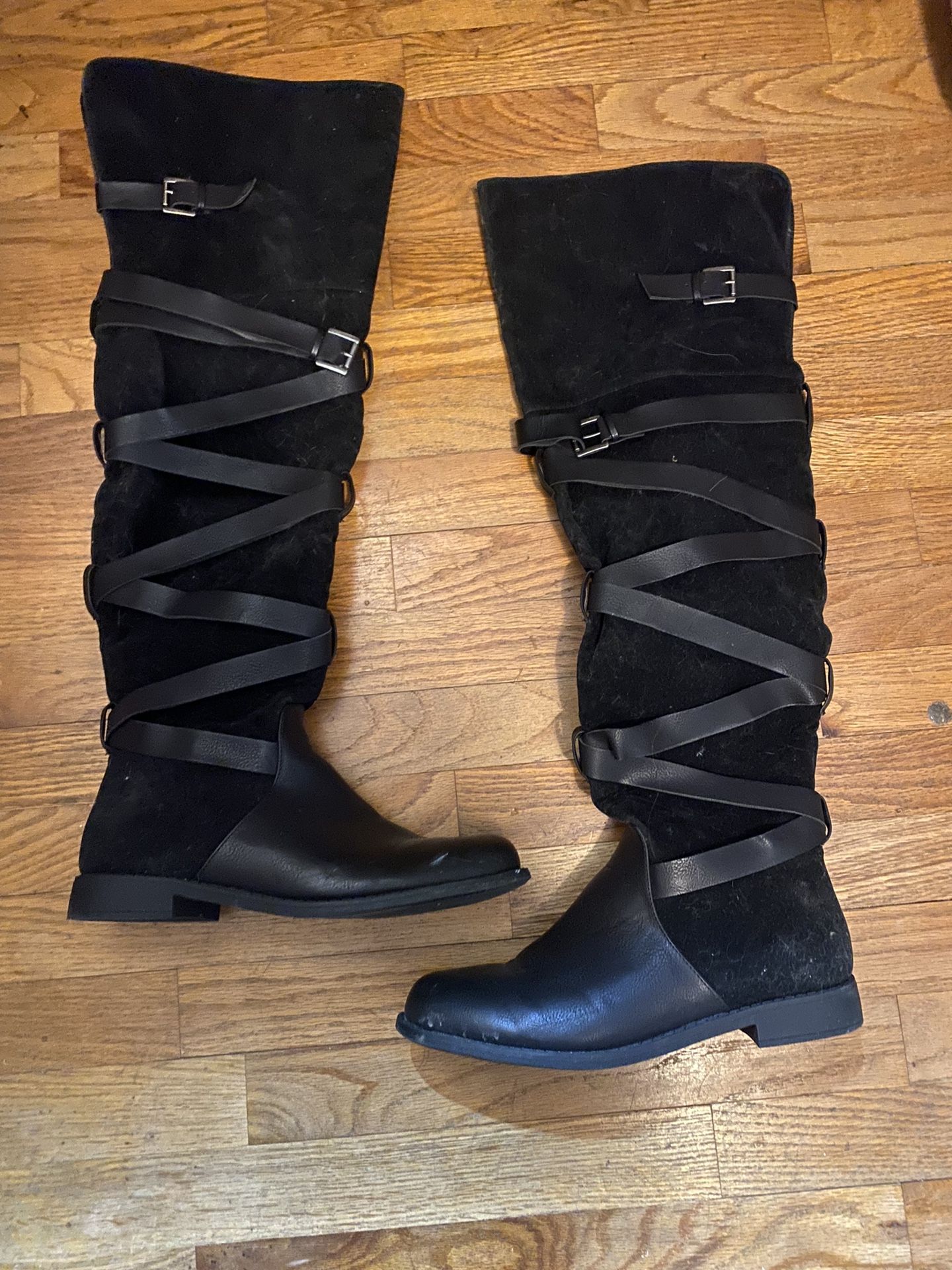 Tall Black boots 