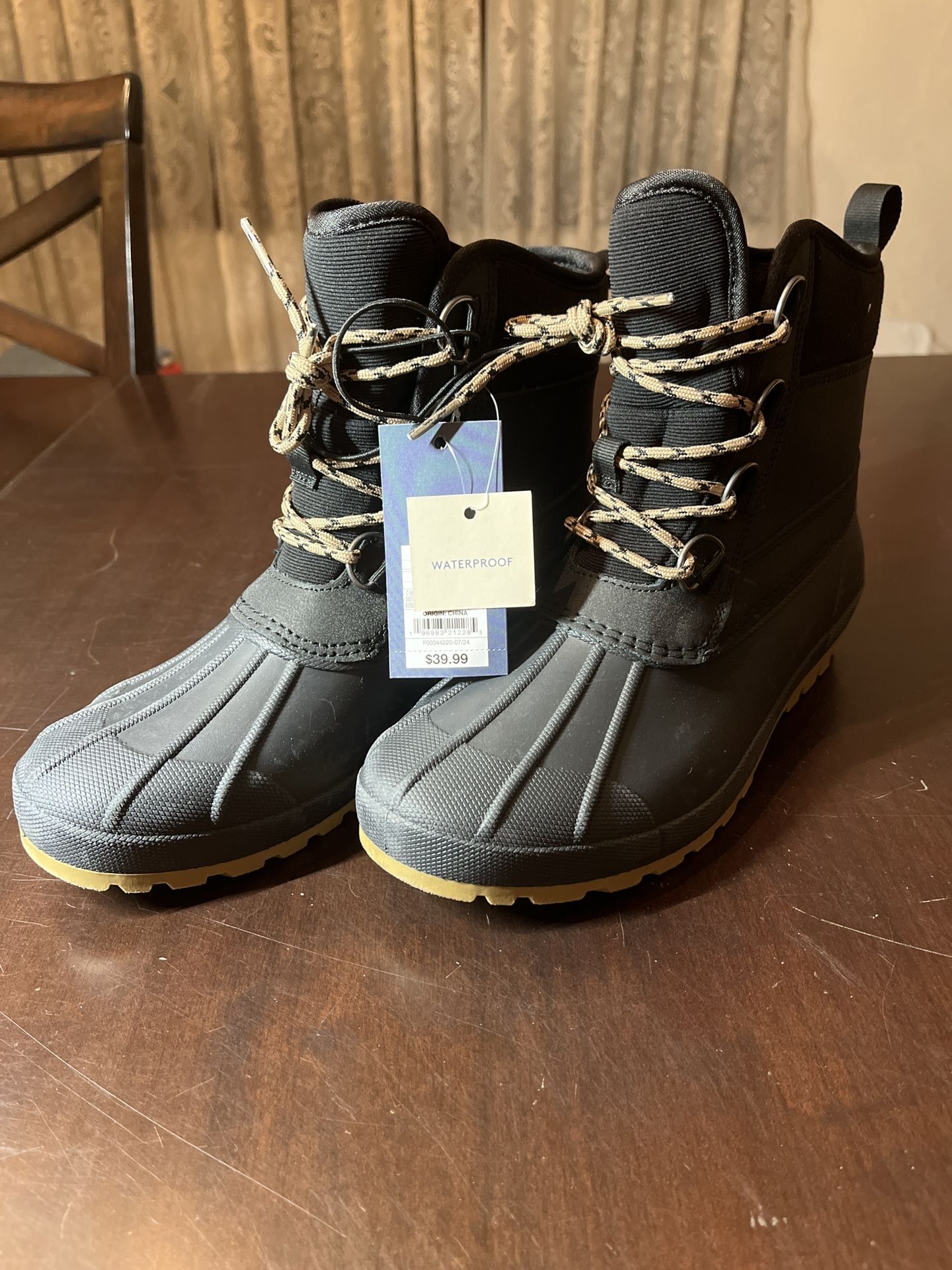 Women’s Waterproof Boots NEW