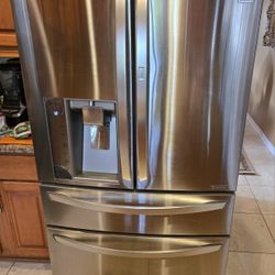 LG Refrigerator 36 QU FT Door In Door 