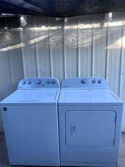 WHIRLPOOL. WASHER AND. DRYER. SET