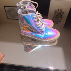 Girls Size 11 Iridescent Boots for Sale in Mesquite TX OfferUp