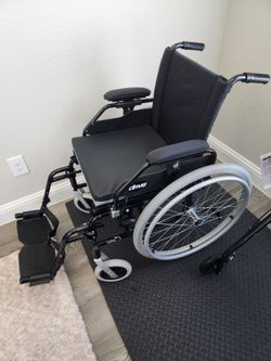 Brand new Drive Medical Lynx Ultra Lightweight Wheelchair