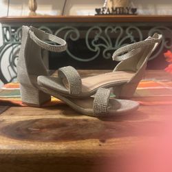 Kids Heels Size 4