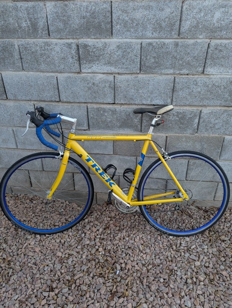 09c5df848f274086aa8c1110ab5f55