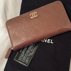 Chanel Wallet 