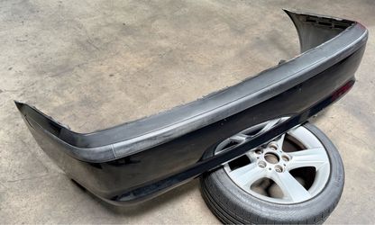 2002-05 BMW E46 330i 325i SEDAN REAR BUMPER