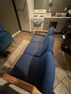 FREE COUCH