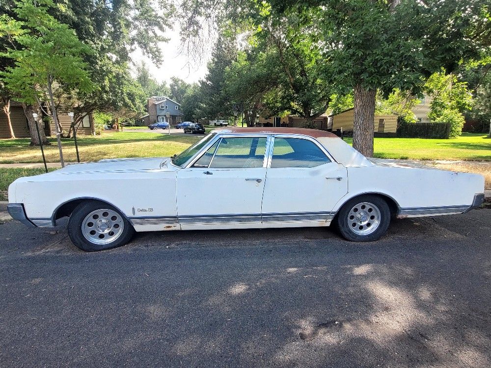 1965 Oldsmobile Delta 88