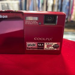 Nikon Coolpix s70