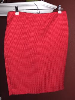 Women’s Pencil Cut Skirt Size:6 Brand: The Limited Color: Red Retail: $69