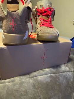 Travis Scott x Air Jordan 6 Cactus Jack Sneakers