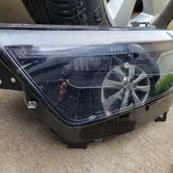 2020-2021-2022-2023 Ford Explorer Left Headlight Full LED  OEM 