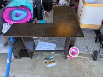 Free - desk