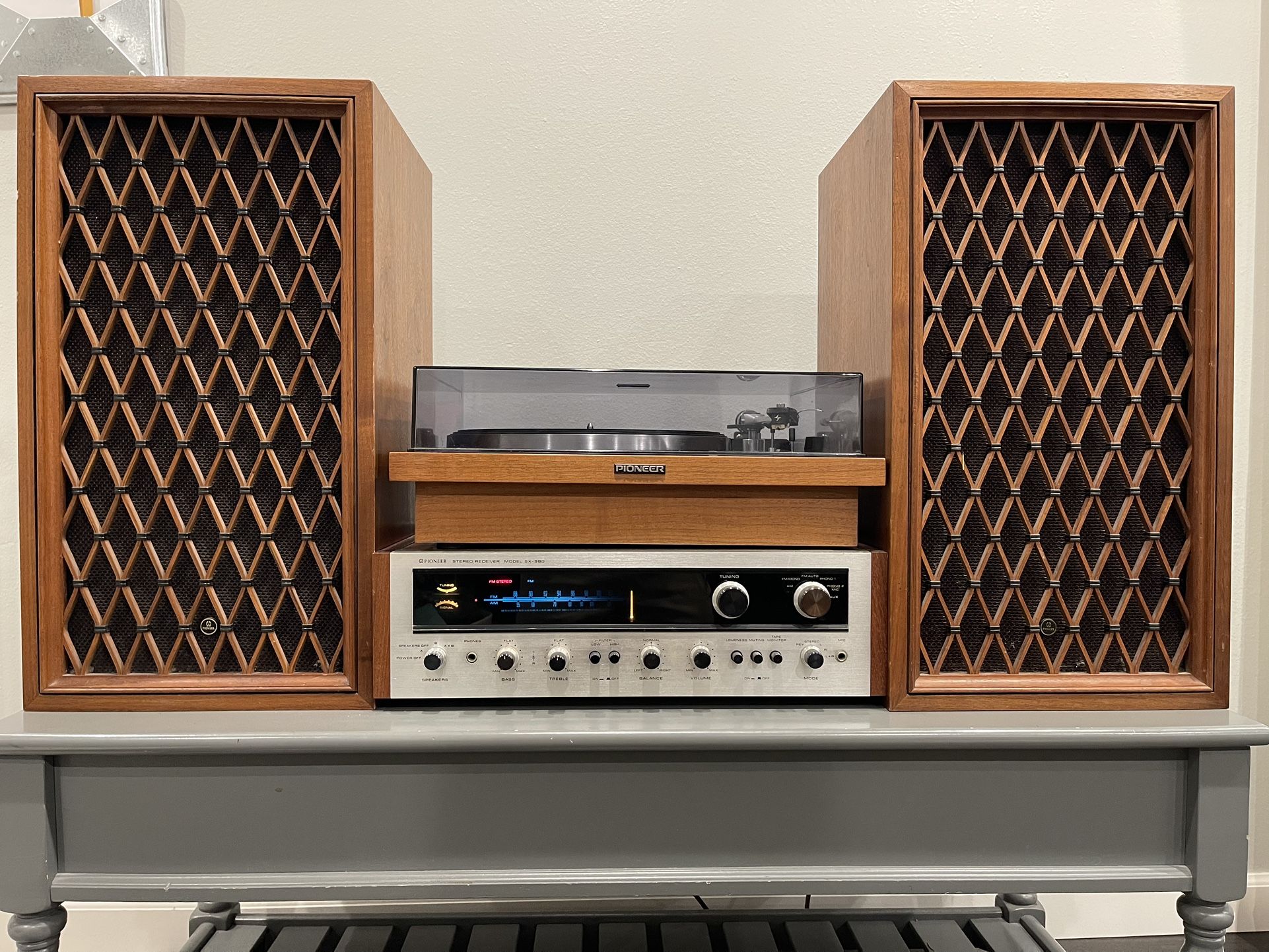 Pioneer SX-990 Stereo W/ Turntable