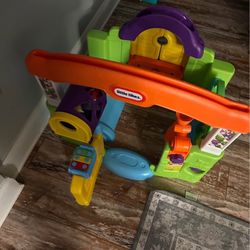 Little Tikes Garden Play Center