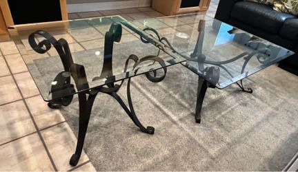 Glass coffee table and accent table