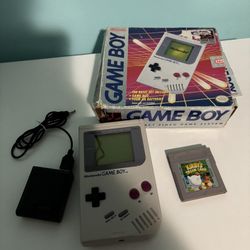 Nintendo Game Boy 