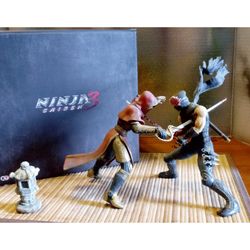 Ninja Gaiden team statue