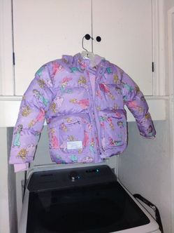 Little girl winter coats size 5/6