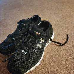 Men Sneakers Under ARMOUR SIZE 8 