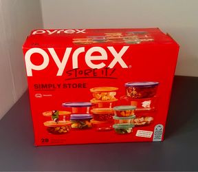 Pyrex new Nuevo box with 28 NUEVO