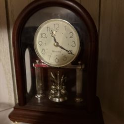 Westclox Mantel Clock – Working – Decorative Wood & Glass