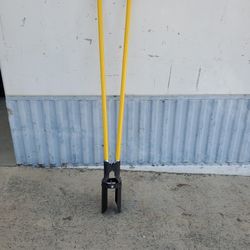 Brand New Post Digger W/ Fiberglass Handle! Made In USA!