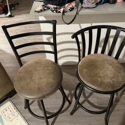 2 Barstools Just Need Cleaning In Good Condition 