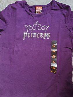 Girls Size M (7/8) Purple Princess/Tiara Shirt - New. $10.00.