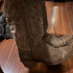Shyanne Women’s Cowboy Boots Size 6