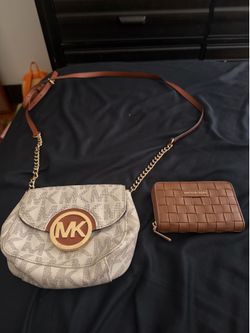 Micheal Kors Purse and Wallet
