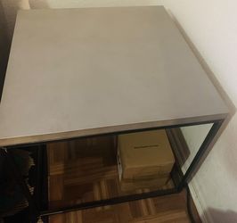 NICE SIMPLE, GRAY SIDE TABLE