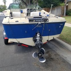 1000 Dollars 17 Feet boat  Need manifold Tags  Good boat For 