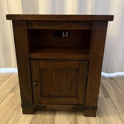 Ashley Budmore End Table – USB Ports & Power Outlets – Rustic Style