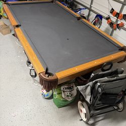 Beautiful Pool Table for Sale