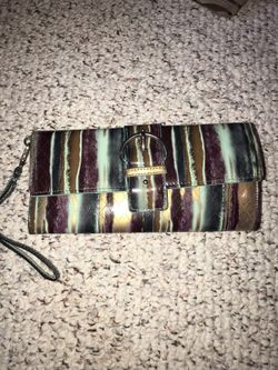 Large wristlet