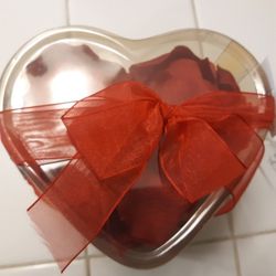 Red ROSE Petals New 