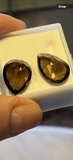 2 matched pair Expertly faceted Huge. Smokey Quartz. 19.20 Ct. Hard to get a pic of the beauty. Rochester wa. 