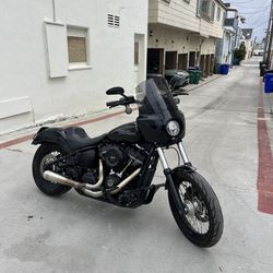 2018 Harley-Davidson Street Bob (FXBB)