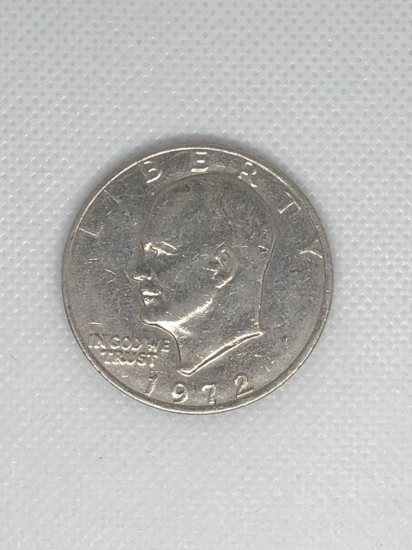 Vintage 1972 D One Dollar Liberty Eisenhower Coin Flying Eagle Rare Authentic