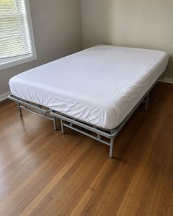 Full size Orthopedic bed with metal platform